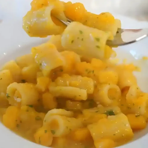 PASTA CON LA ZUCCA