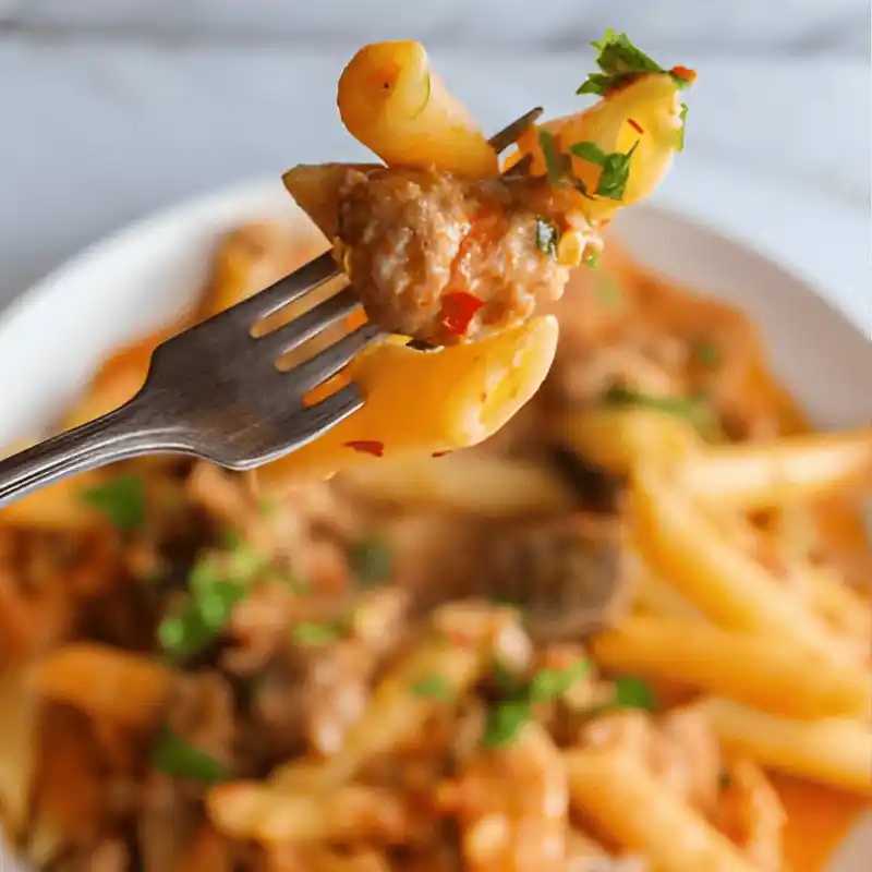 pasta funghi e salsiccia